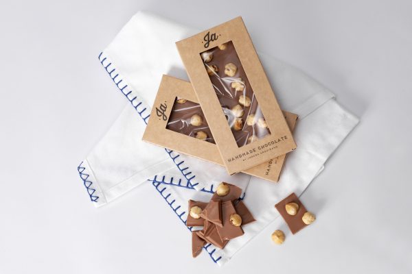 Tableta de chocolate con leche con avellana